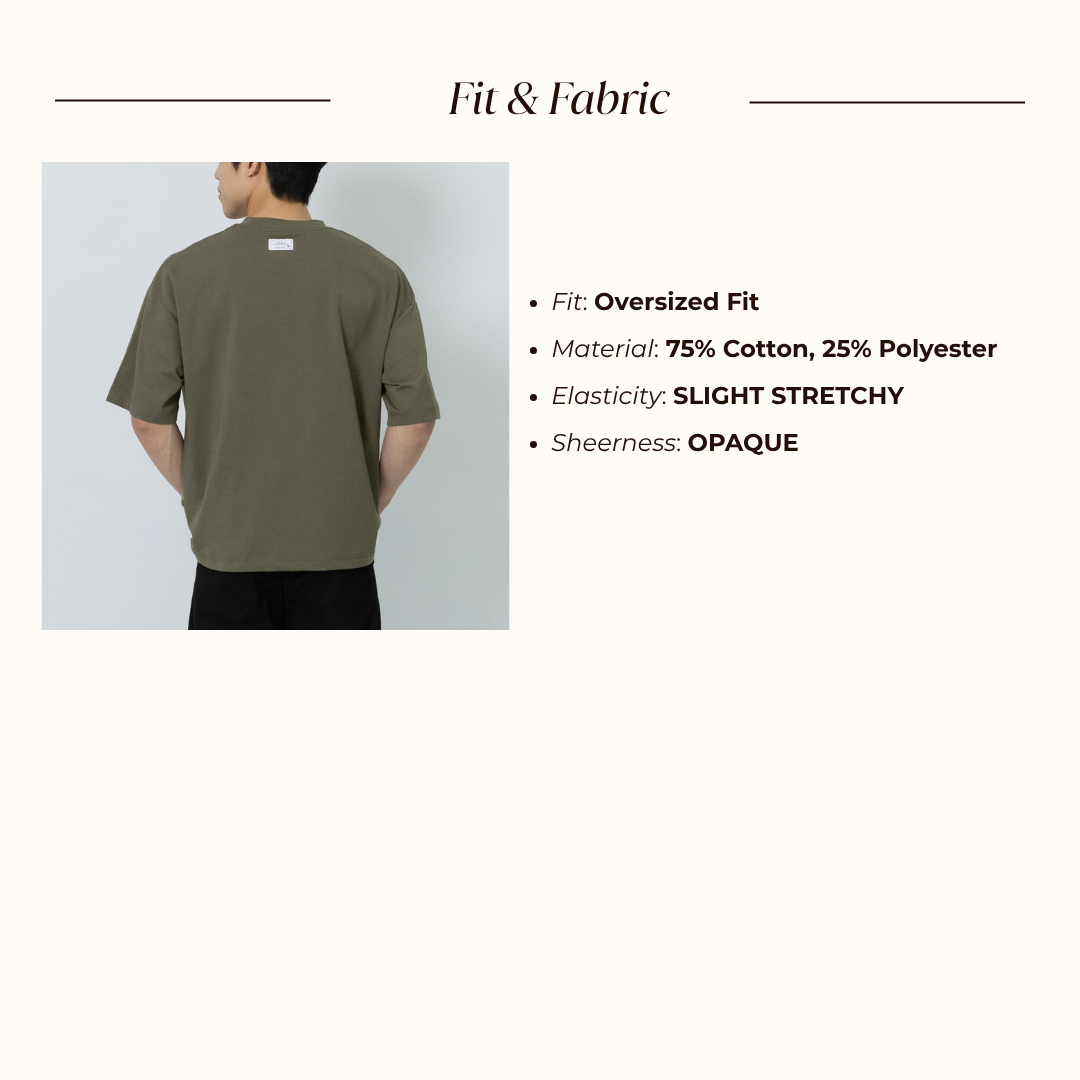 Signature Oversized T oversized fit and cotton polyester fabric details