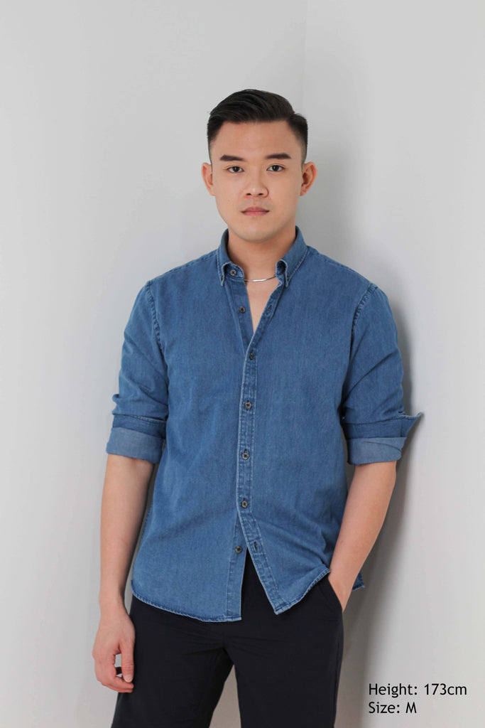 Men's denim shirt, Model Size M